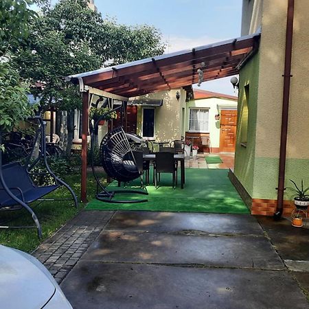 Dom Wakacyjny U Mirka Устка Екстериор снимка